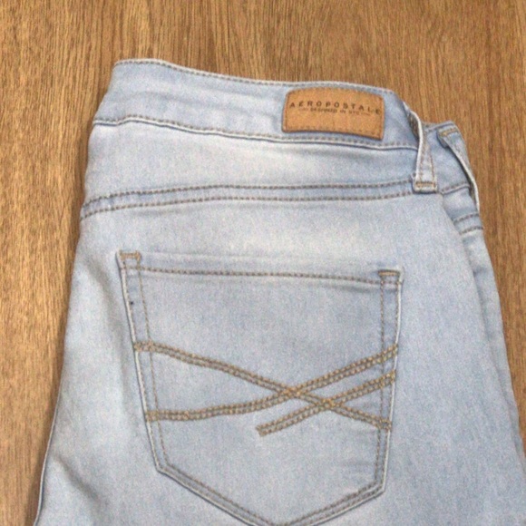 Aeropostale light wash high waisted pants (jeggings) - Picture 4 of 4